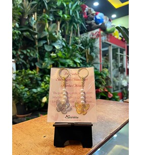 Sevgi Kanatları: İncili ve Kelebek Figürlü Özel Tasarım Anahtarlık